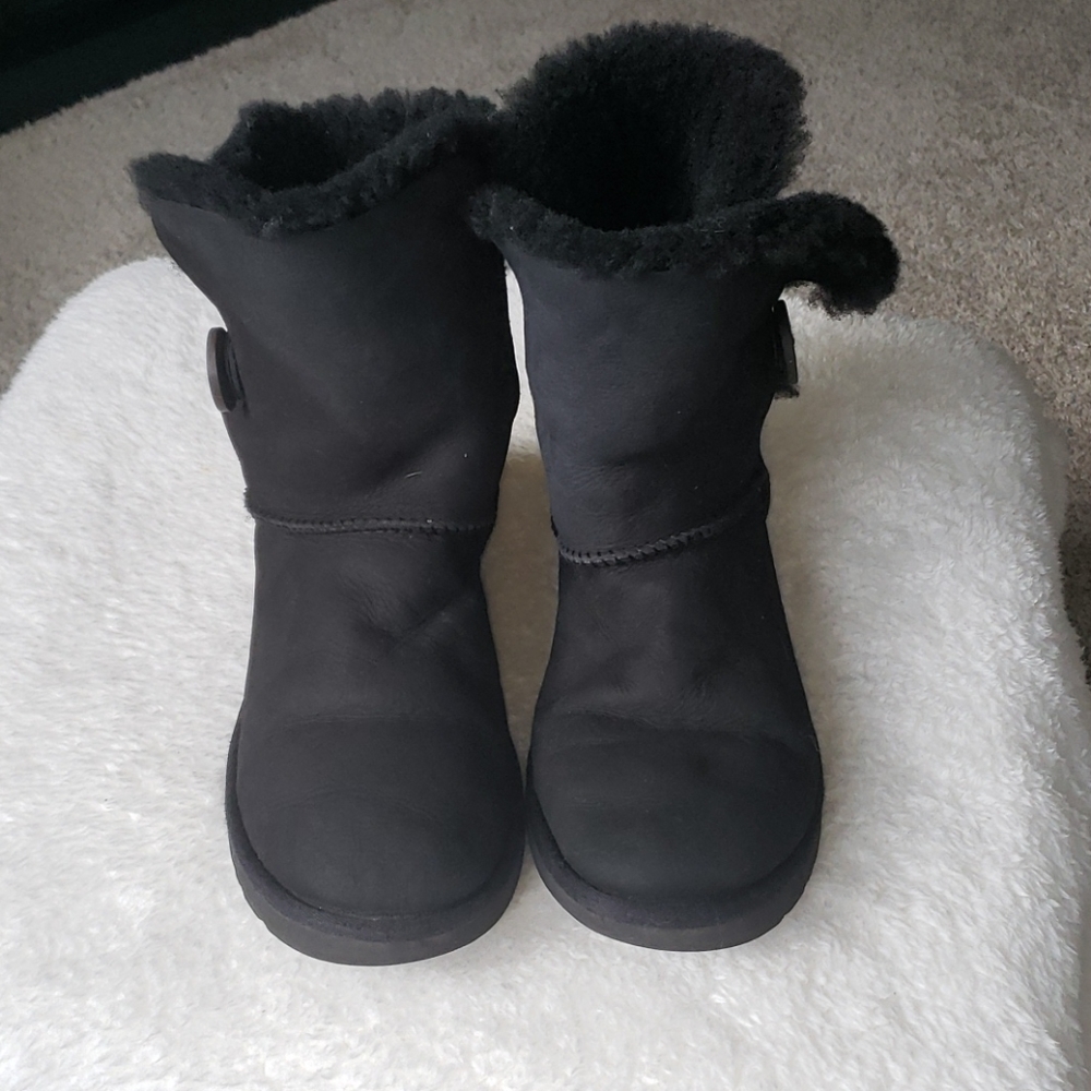Ugg Bailey button black